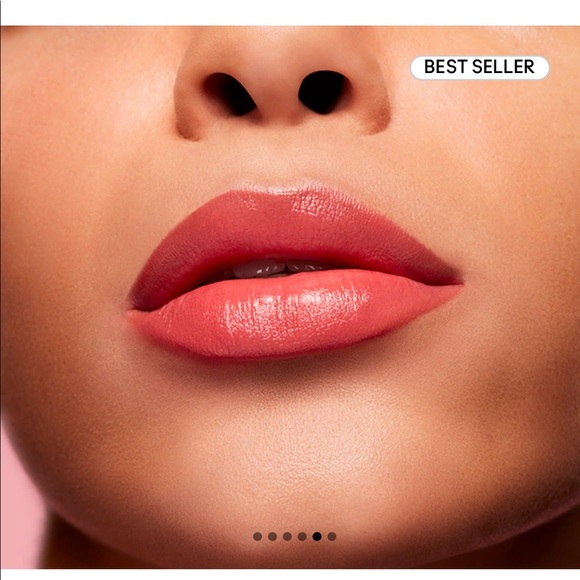 MAC Matte lipstick - forever curious - Picture 6 of 7